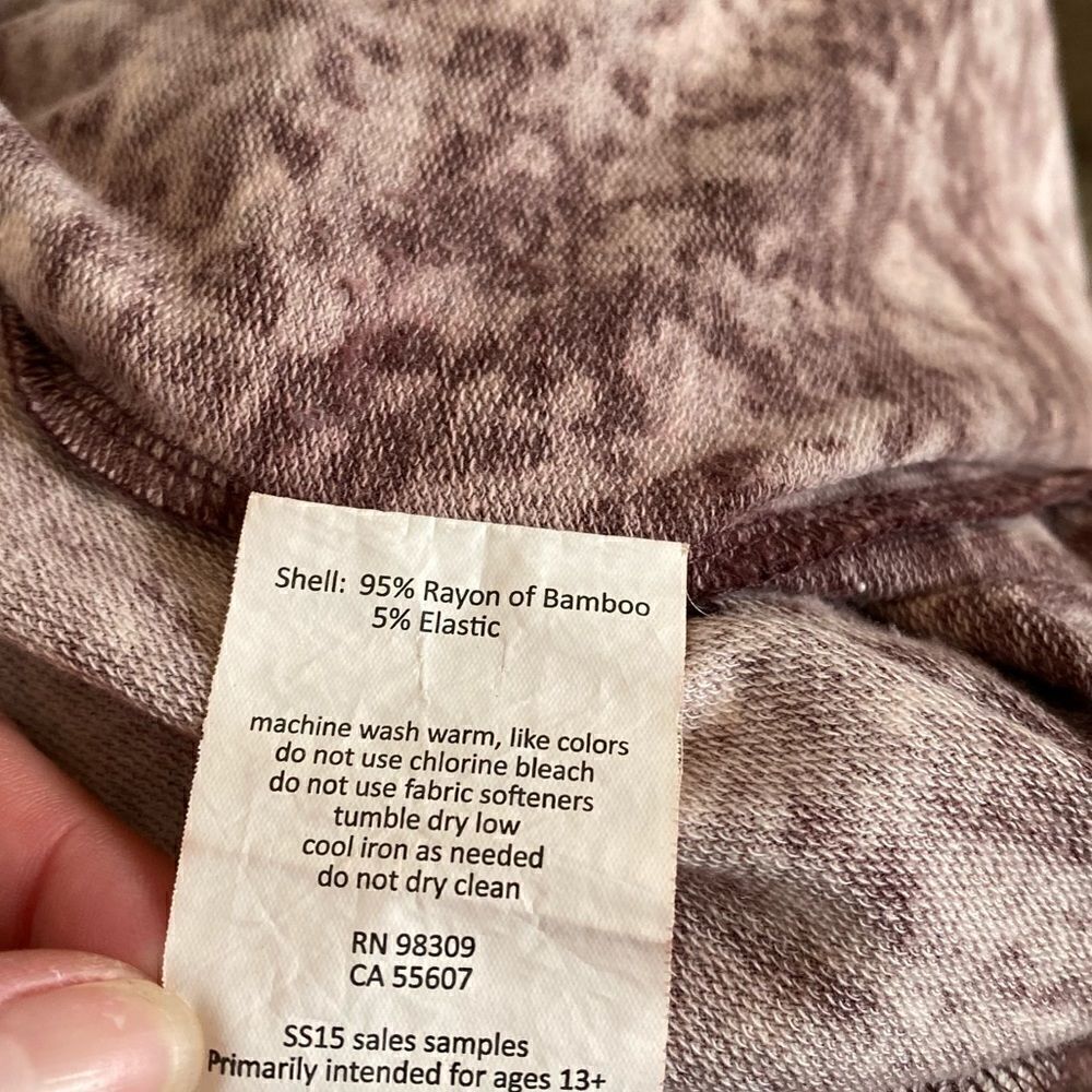 Nikita Clothing Women’s Classic Front Zip Hoodie Size Small - Picture 3 of 6